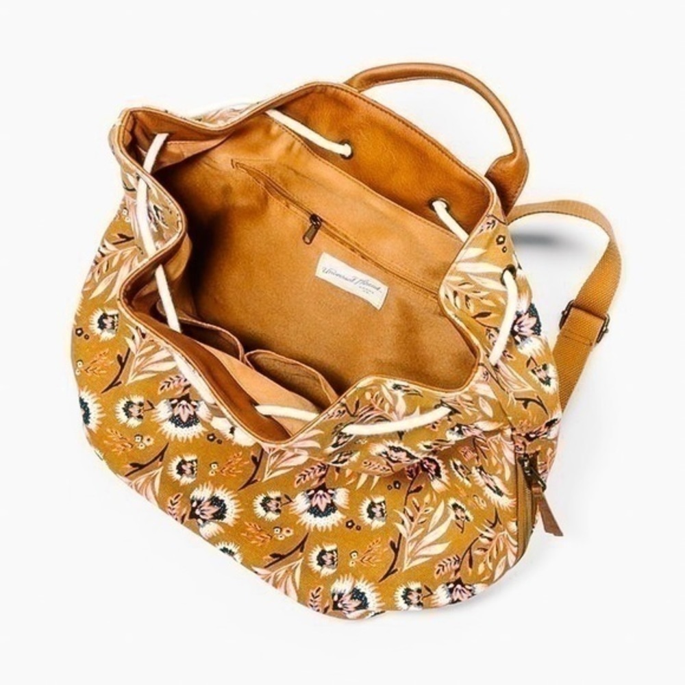 NWT Universal Thread Floral Backpack - Picture 2 of 4